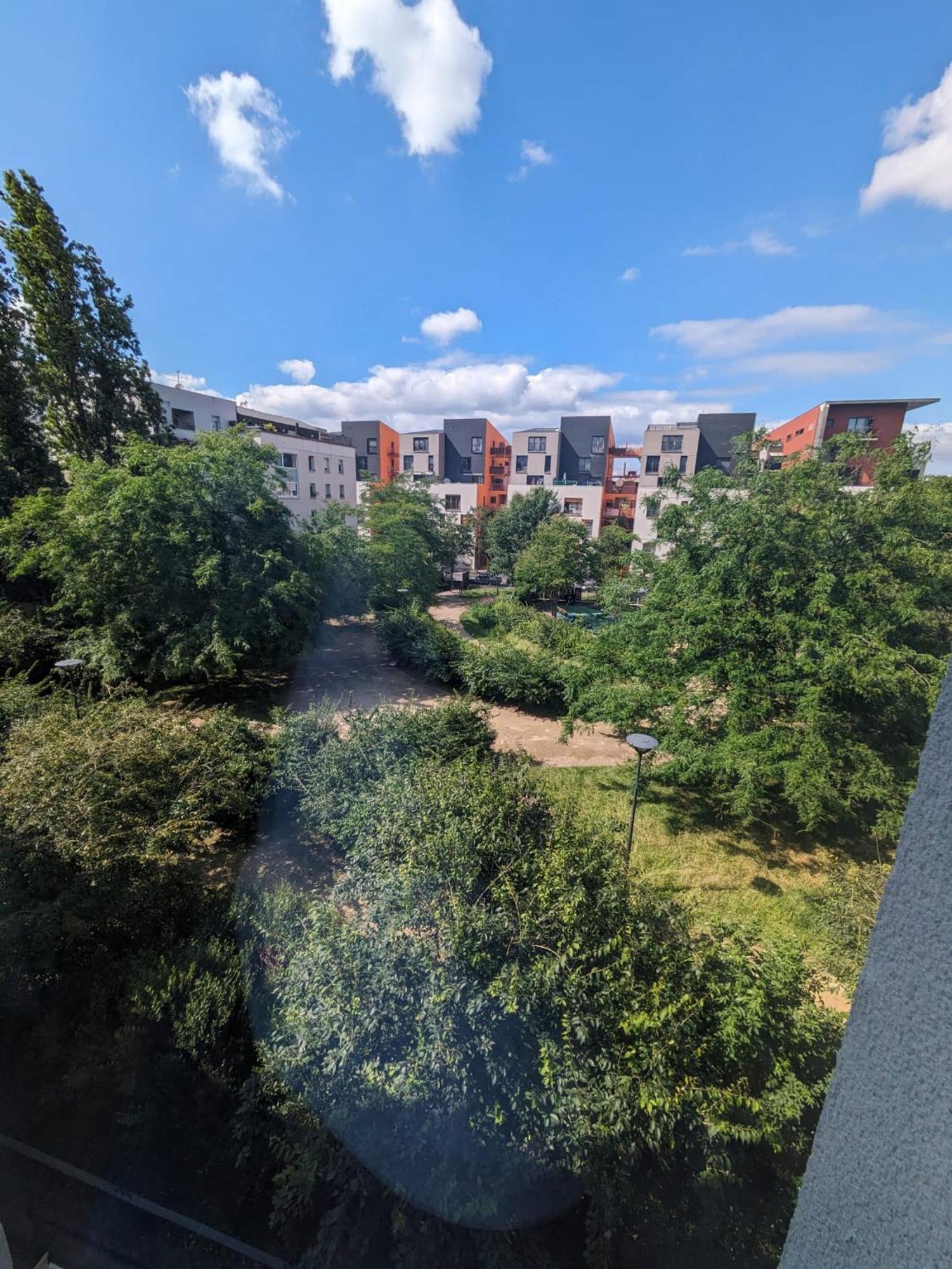 Charmant Appartement Calme Proche De Paris 圣但尼 外观 照片