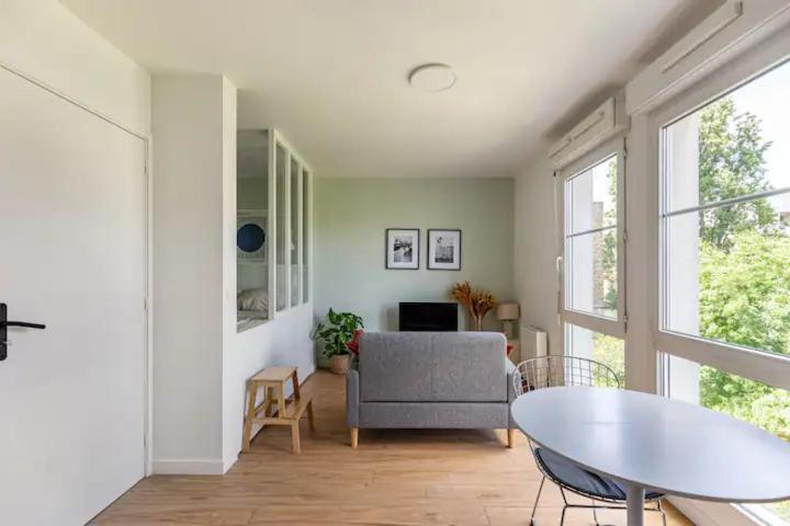 Charmant Appartement Calme Proche De Paris 圣但尼 外观 照片